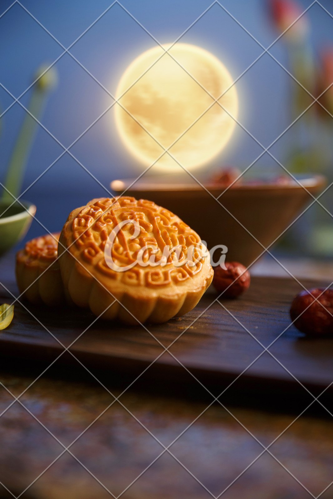 月亮小吃中秋节传统文化荷叶月饼甜点传统夜晚饮食图片
