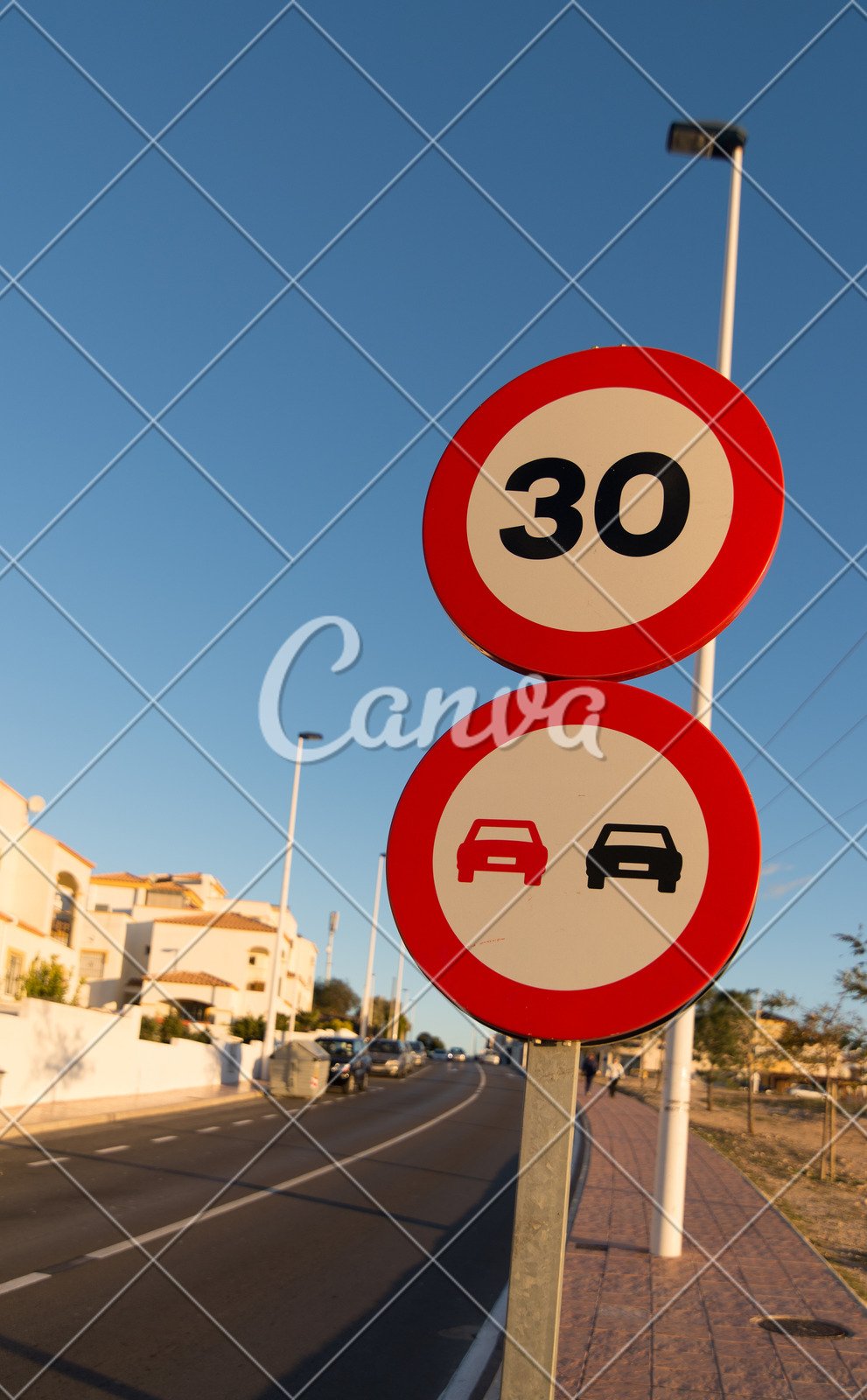 户外标志交通标志限速标志禁止的摄影街道安全的交通