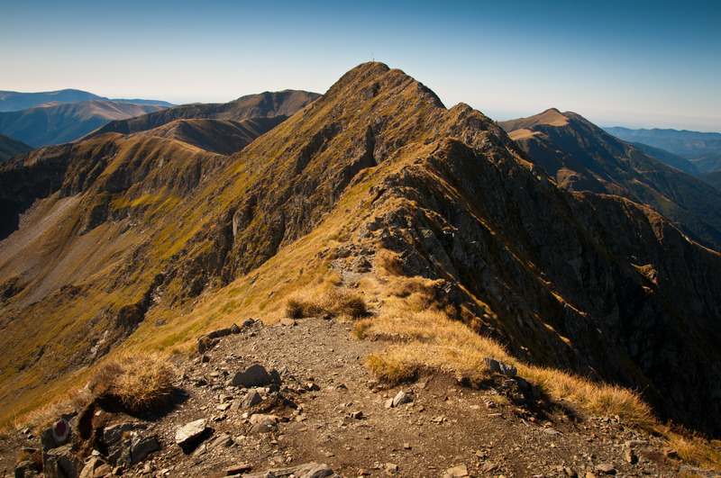 景观阳光明媚山脉自然界山峦自然之美山岳水平宁静风景区