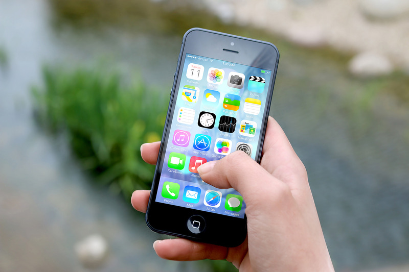 苹果手机手机智能手机手指针触摸触屏主屏幕碰触苹果