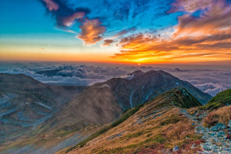 天空戶外風景漂亮雲朵草地山水畫黃昏日出大自然