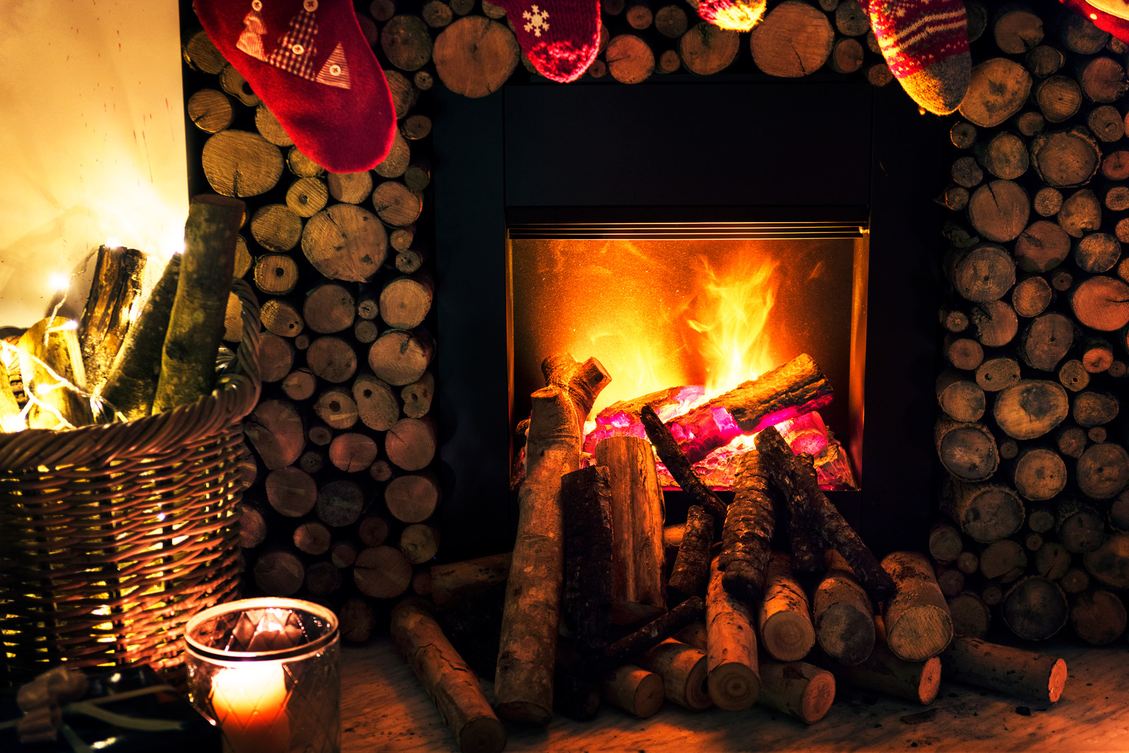 圣诞节火焰袜子火假日壁炉树木热情篮子圣诞壁纸
